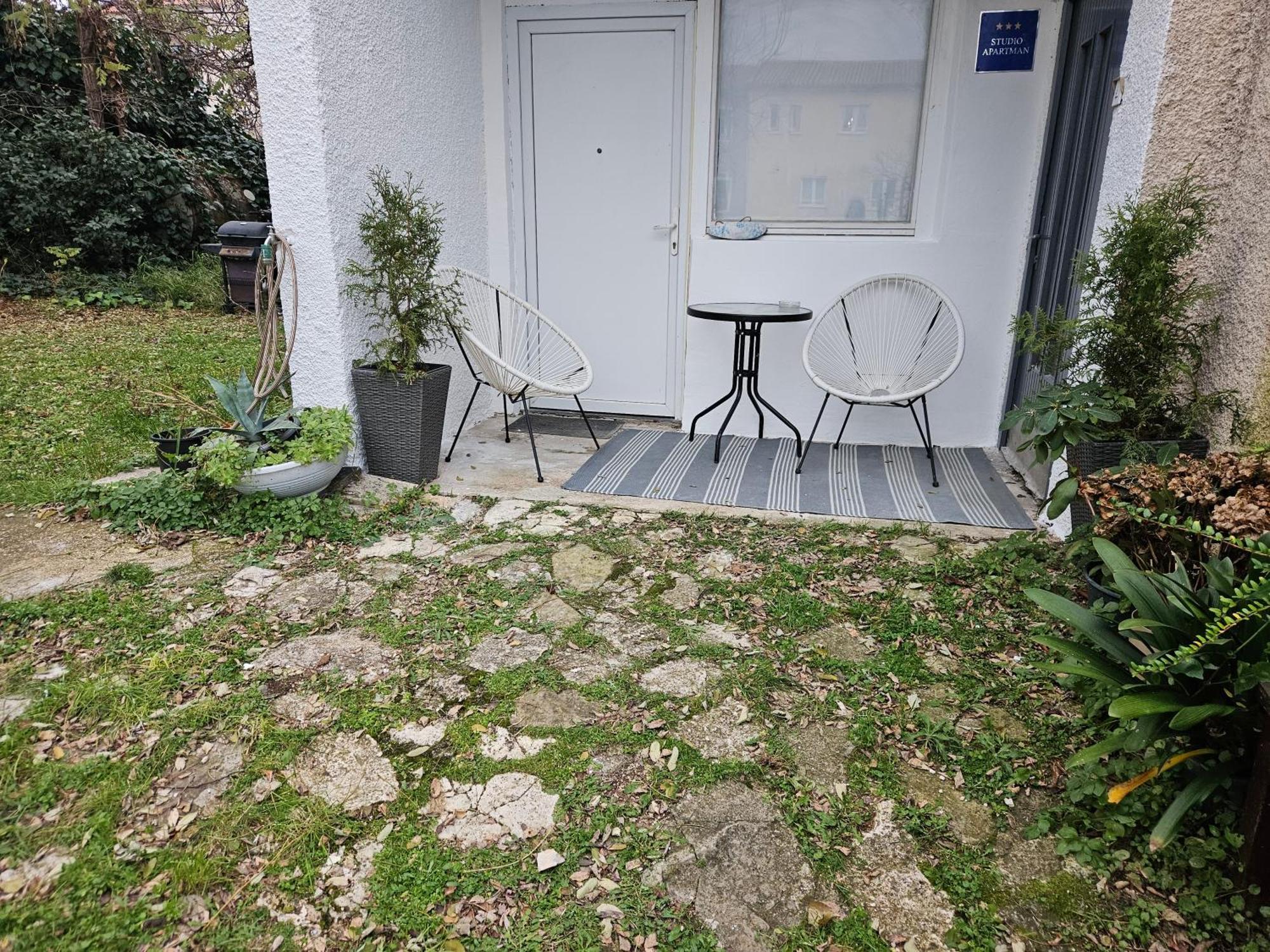 Apartment For Two Pula Exterior photo